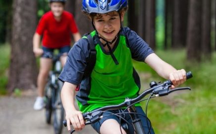 Kids on bikes